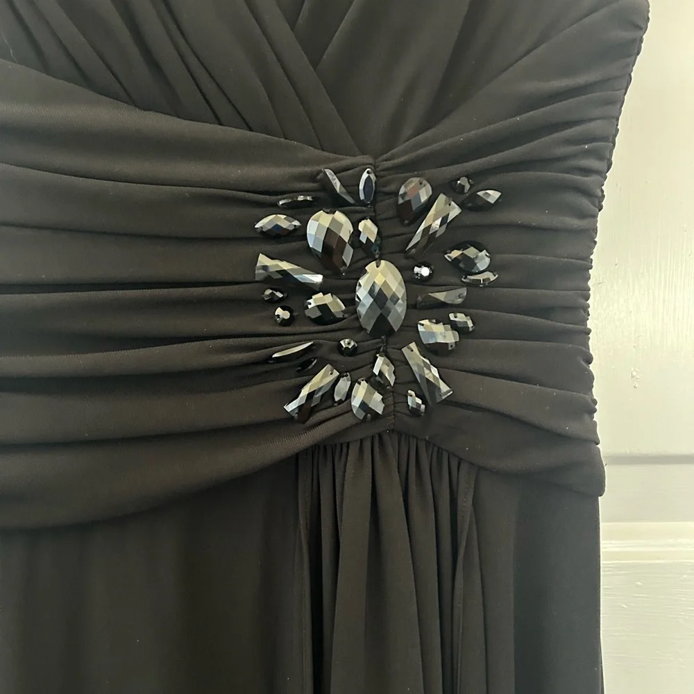 Jessica Howard Evenings Black Sleeveless Dress with Embellished Waist Size 8 - Picture 2 of 7
